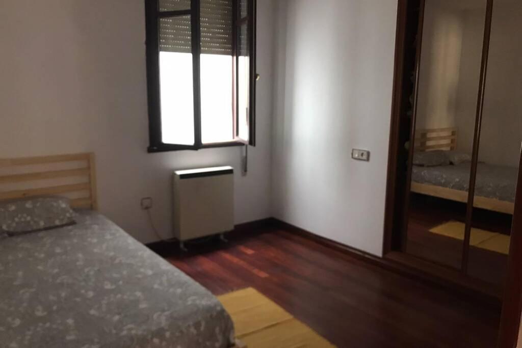 Apartamento En Pleno Centro Catedral 1D Овьедо Экстерьер фото